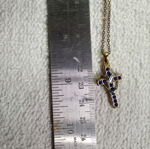 Goldtone silvertone blue crystal cross heart chain necklace Christian - Picture 3 of 5
